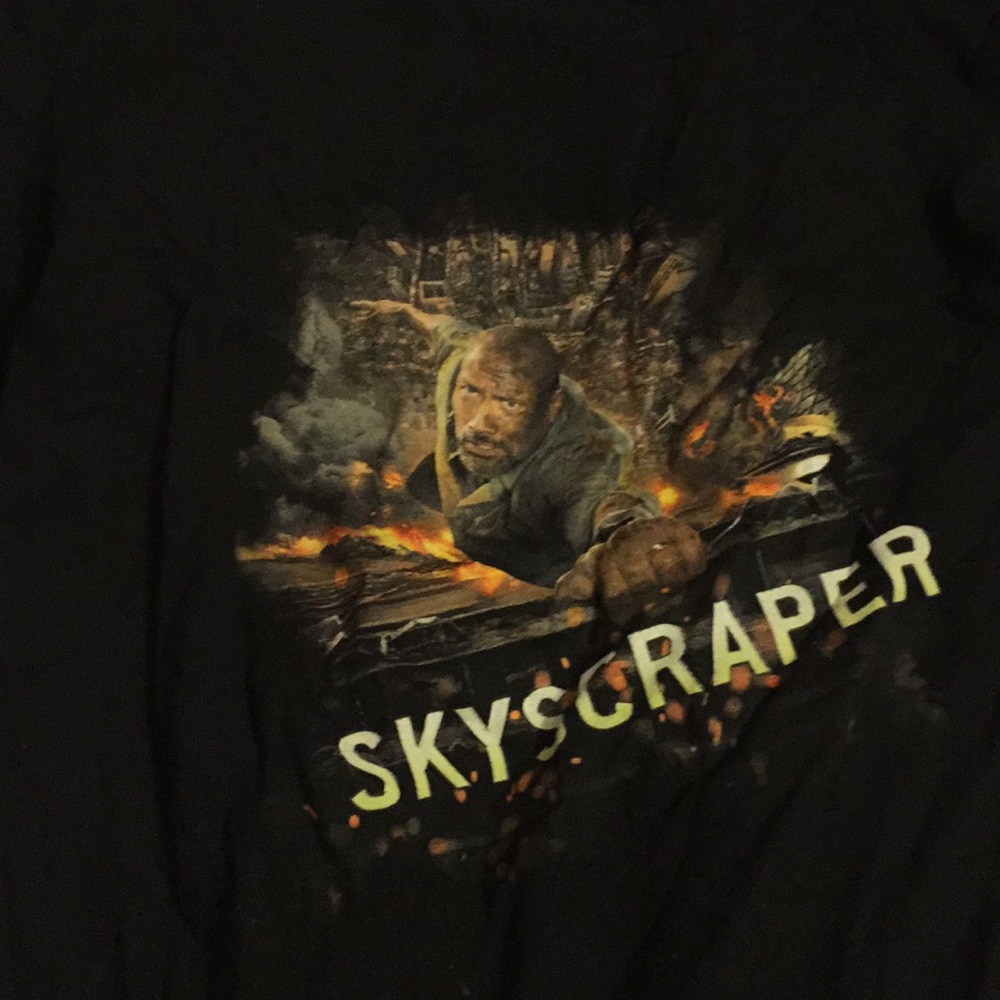 Black t shirt
